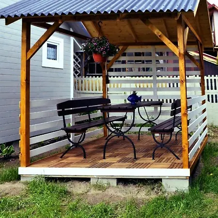 Dom wakacyjny Nad Jeziorem, A Morze W Gratisie